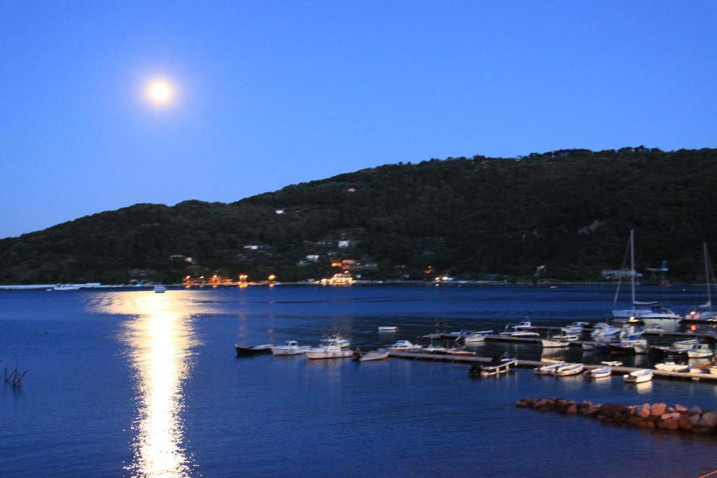 La Villetta Porto Venere Værelse billede